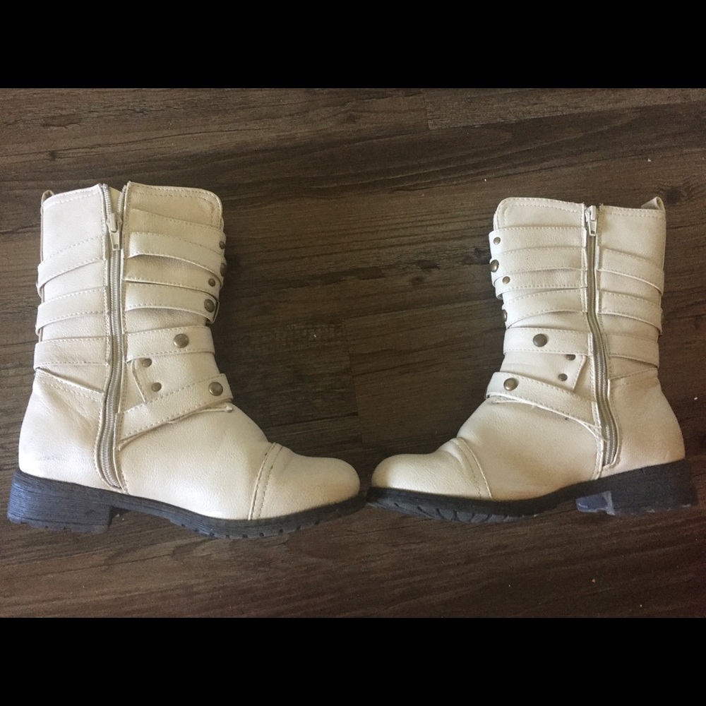 Must go in 4 days -Boots bundle and save